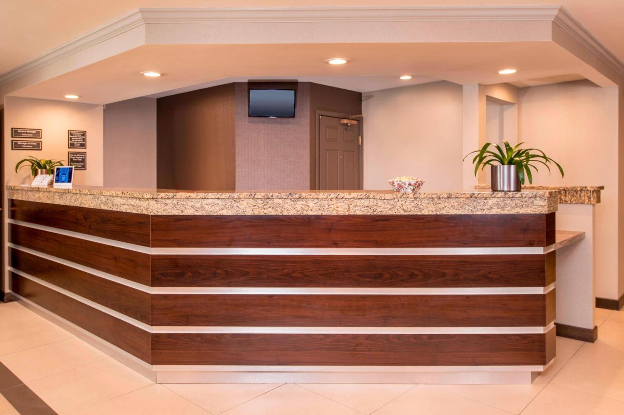 Residence Inn Frederick Luaran gambar