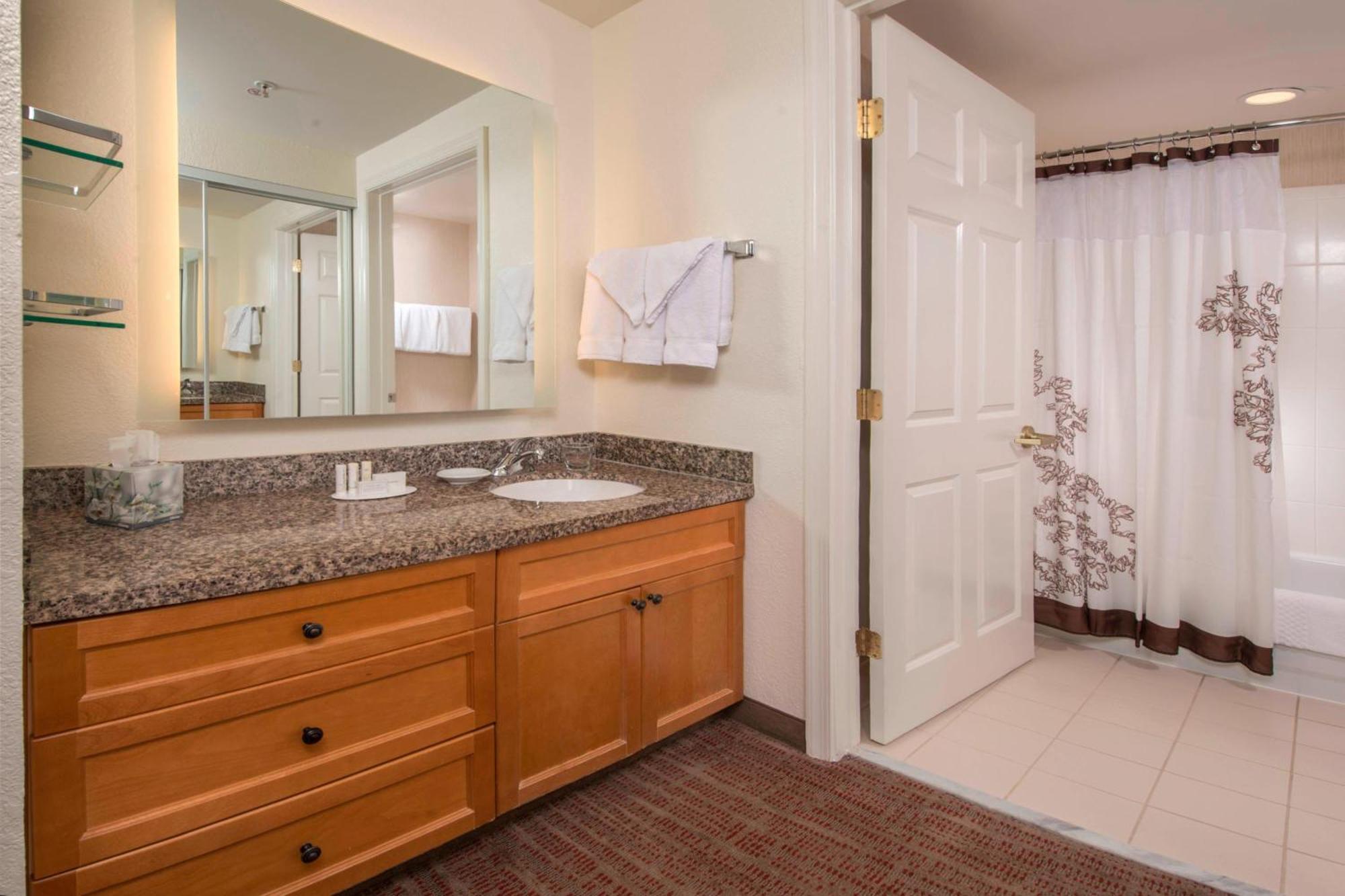 Residence Inn Frederick Luaran gambar