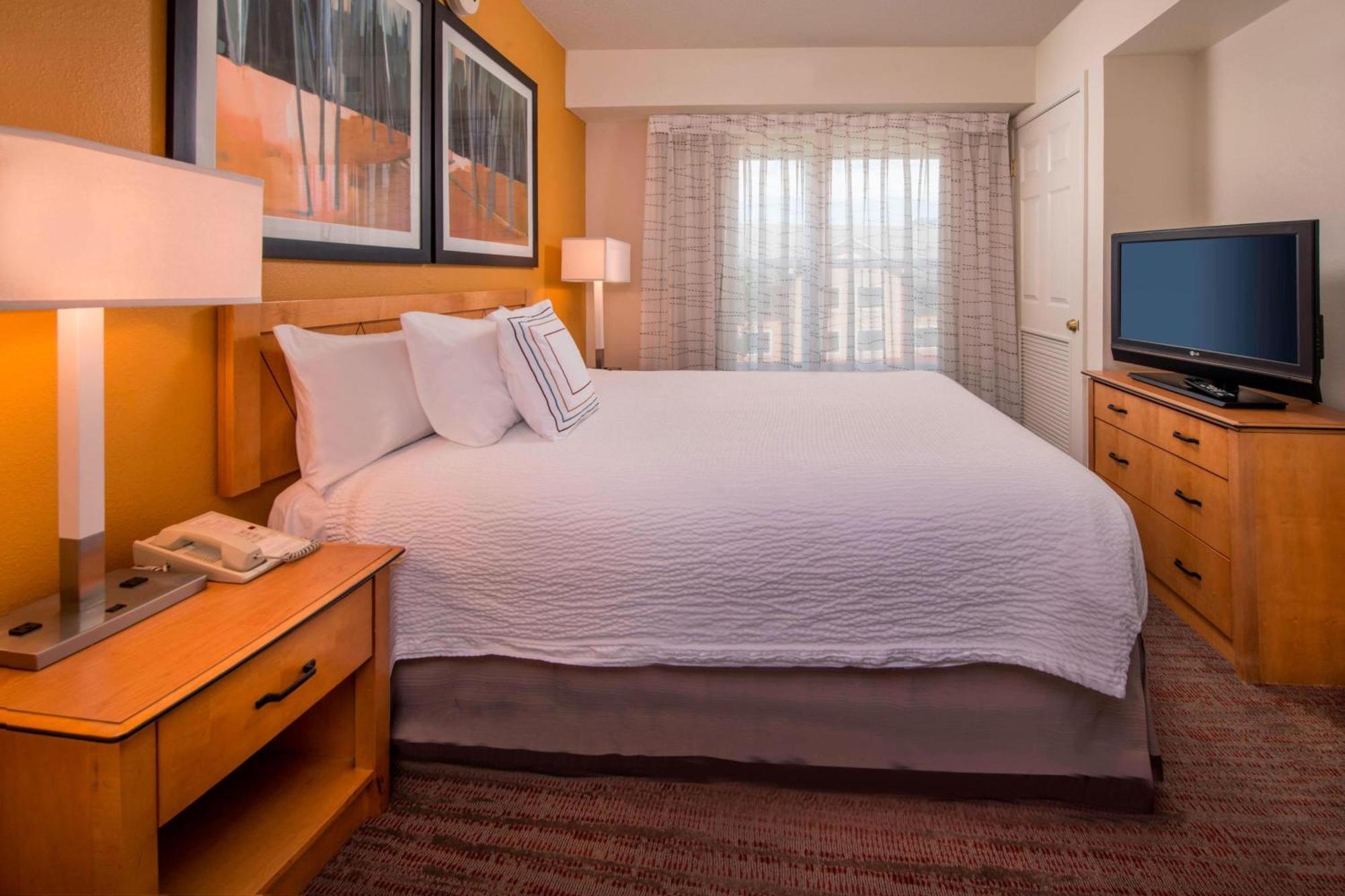 Residence Inn Frederick Luaran gambar