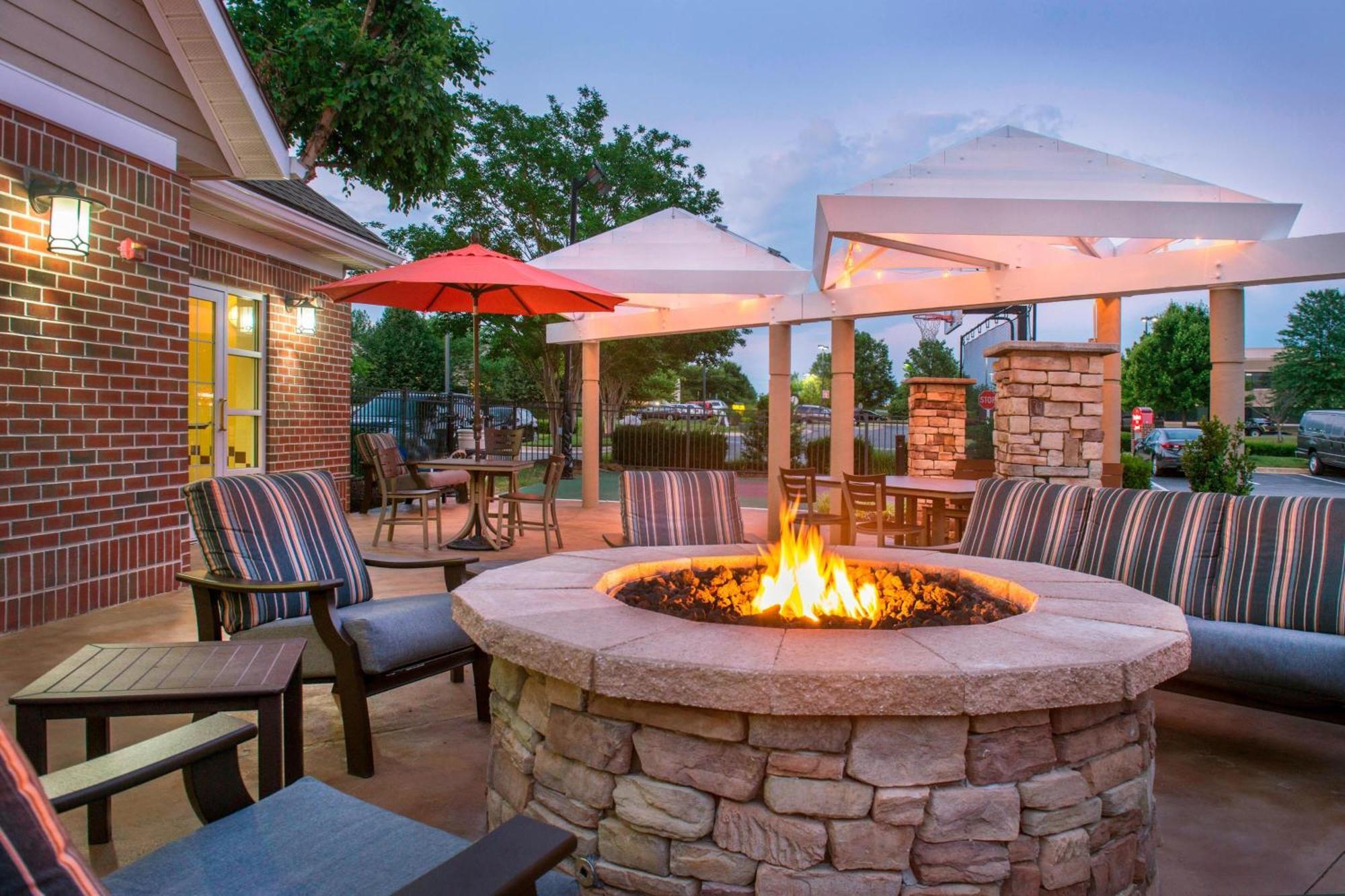 Residence Inn Frederick Luaran gambar
